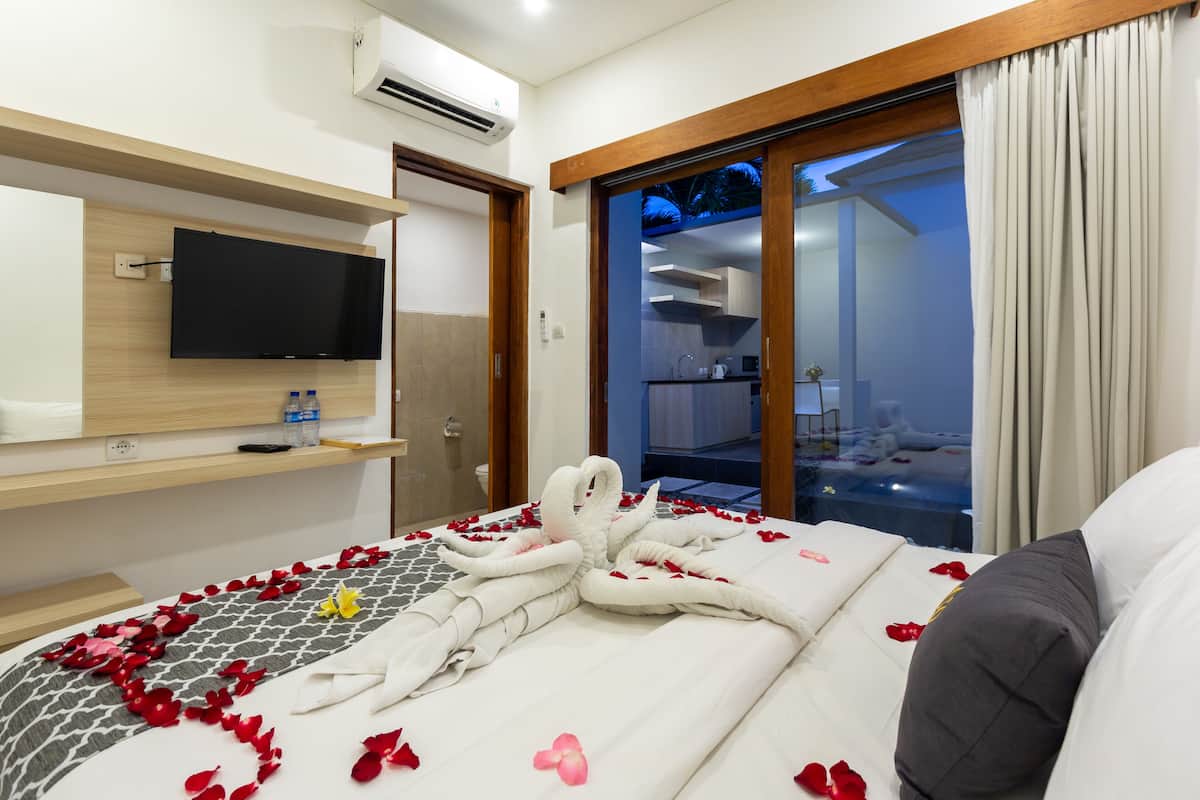 One Bedroom Plunge Pool Villa | 1 bedroom, minibar, in-room safe, individually furnished
