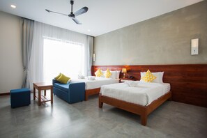 Deluxe Triple Room | Desk, iron/ironing board, free WiFi, bed sheets - Harapura Residence (Siem Reap)