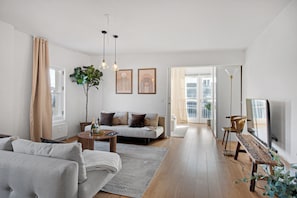 Apartment, 2 Bedrooms, City View