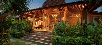 Mahe Garden Inn and Villas