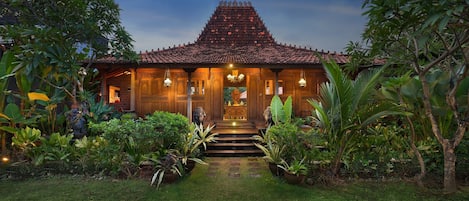 Bagian depan properti