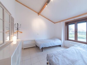 2 bedrooms, Internet