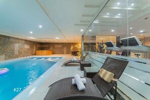 Indoor pool, pool loungers