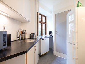 Apartment, 1 Bedroom, City View | Interior