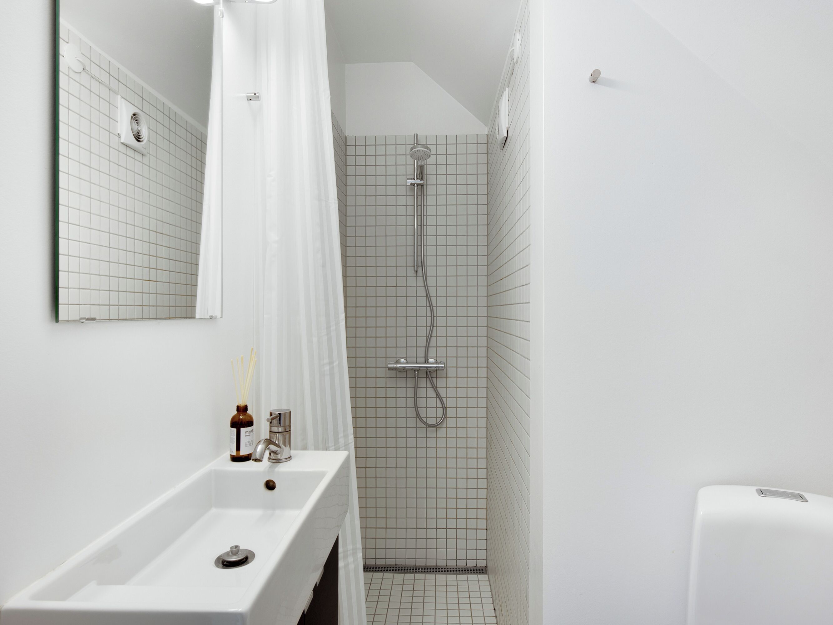 Huoneisto, 1 makuuhuone, kaupunkinäköala | Kylpyhuone | Suihku, ilmaiset hygieniatuotteet, hiustenkuivaaja, pyyhkeet