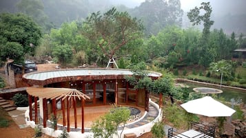 Ngoại thất