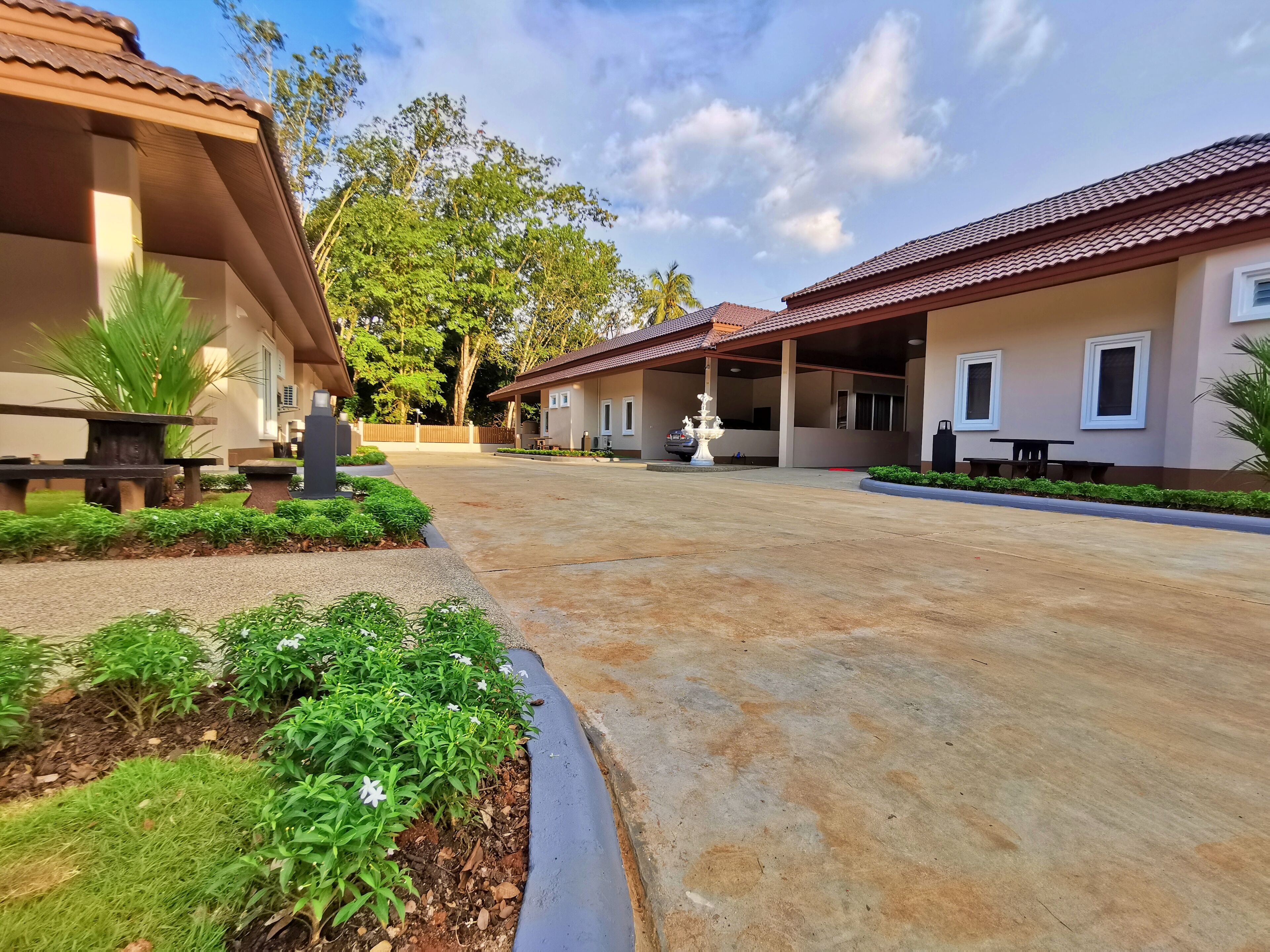 บริเวณภายนอก