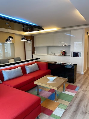 Deluxe Apartment | 2 bedrooms, in-room safe, desk, laptop workspace - Aura Suites (Istanbul)