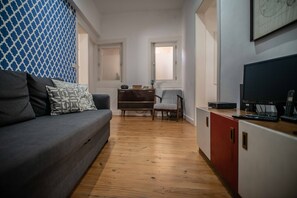 Fernseher, Stereoanlage