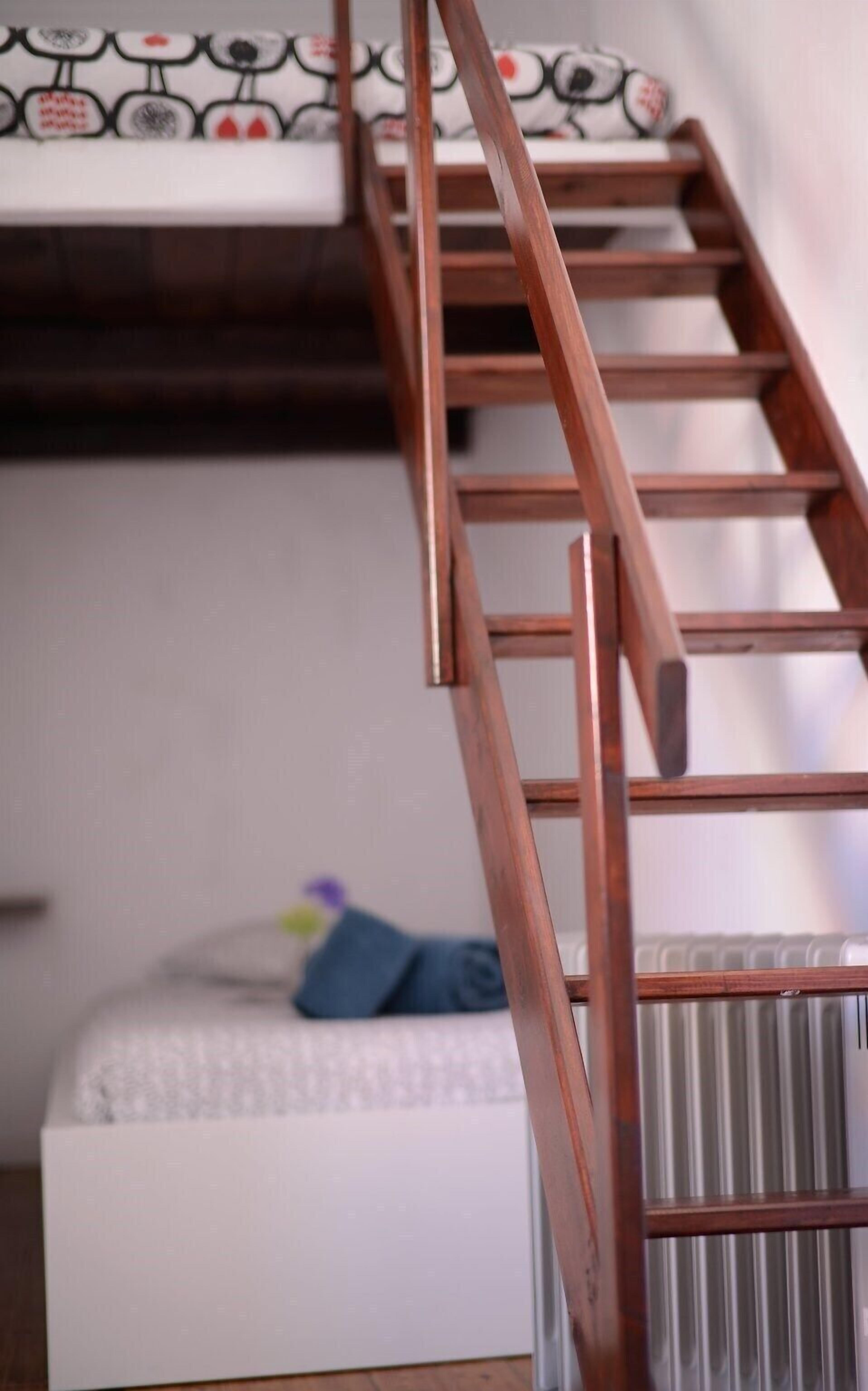 3 slaapkamers, een strijkplank/strijkijzer, reisbedje, wifi