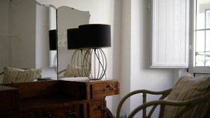 Interior - The Portuguese II, at Bica's funicular Street (Lisboa)