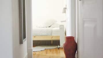 2 bedrooms, iron/ironing board, travel cot, WiFi