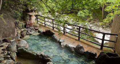 Hananosato Onsen Sansuikan