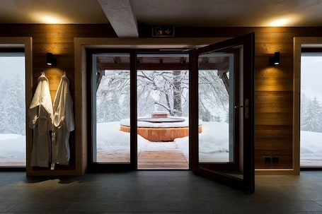 Sauna, steam room, sports massages, massages. La Vallée Hotel & Spa