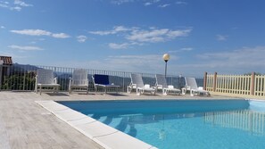 Piscine extérieure