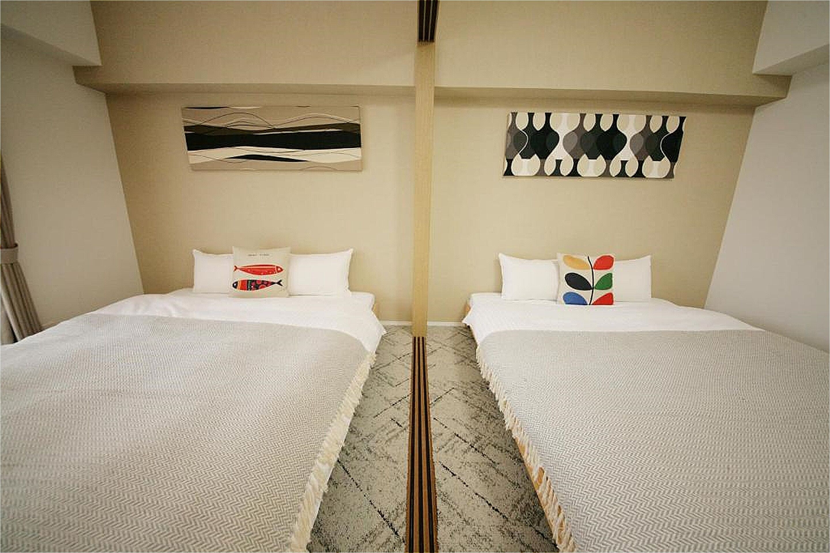 family room, 2 queen beds, non smoking, kitchen (2 queen beds, 1 double bed) | 1 bedroom, desk, laptop workspace, blackout curtains