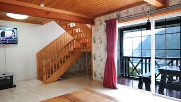 Duplex (Camellia) | Living area | Flat-screen TV