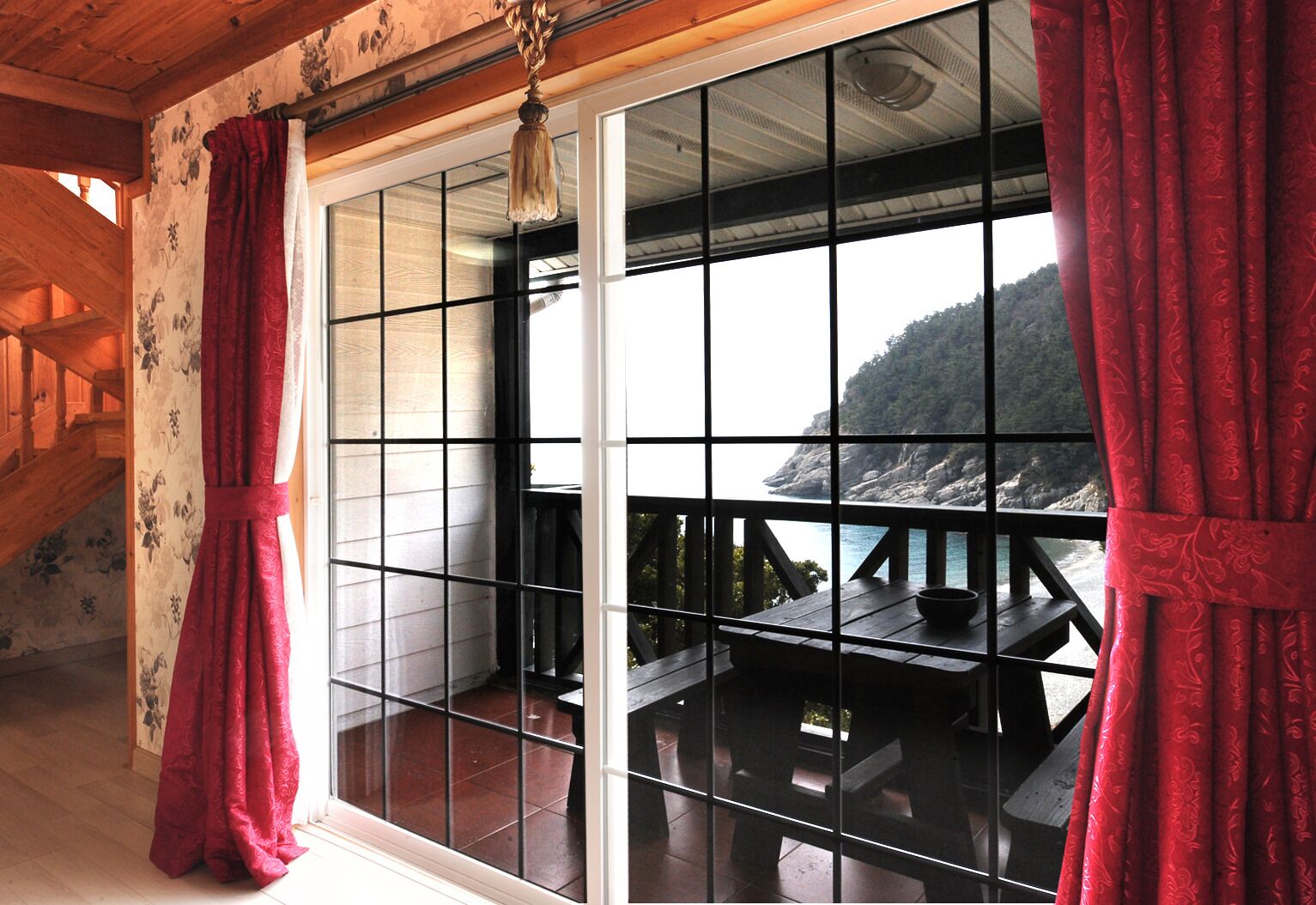 复式 (Camellia) | 阳台景观