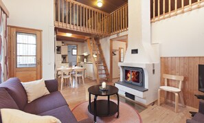 Duplex, 2 Bedrooms, Sauna (48 m2) | Living area | 32-inch TV with digital channels