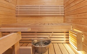 Shower, free toiletries, towels