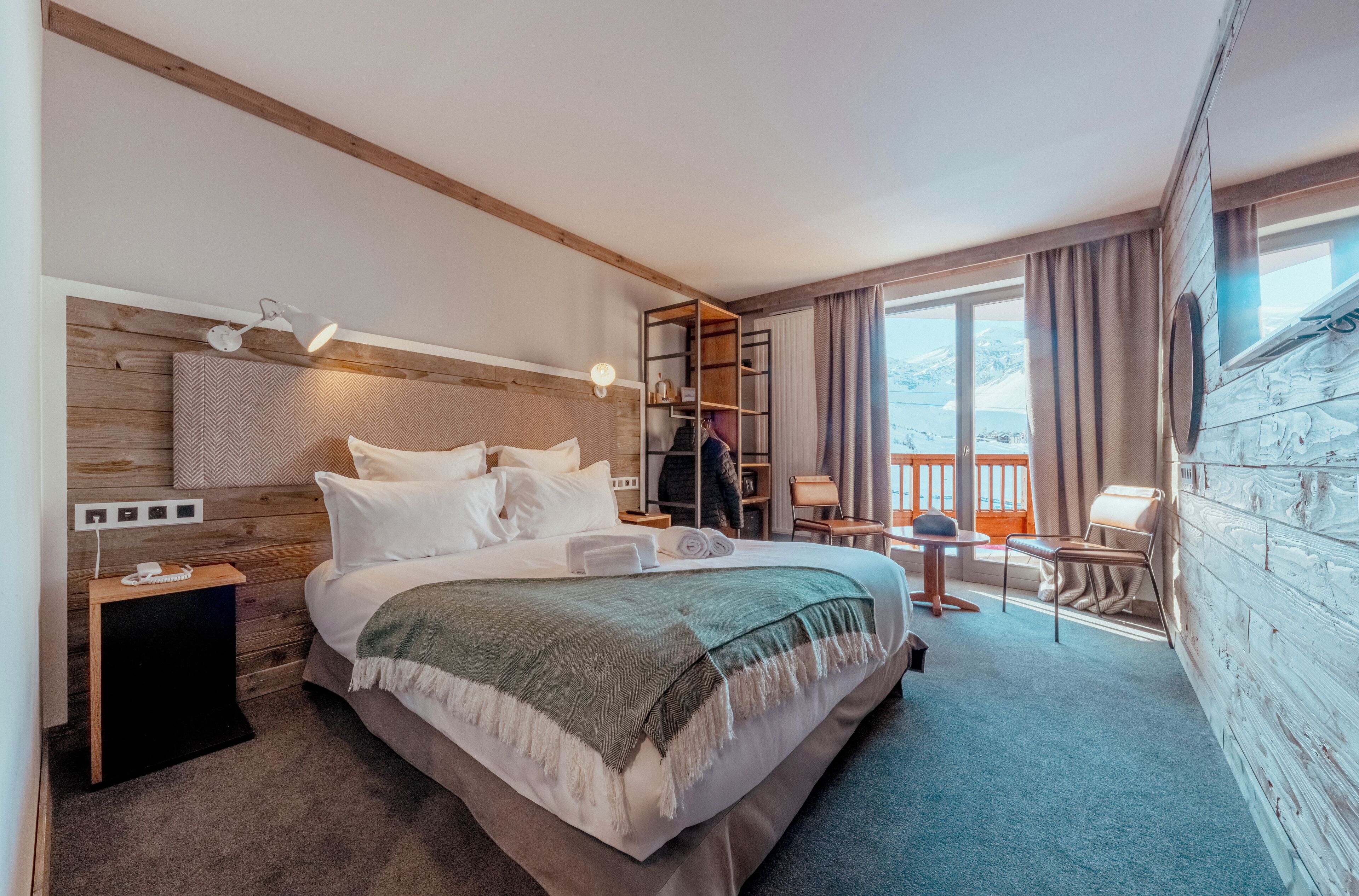 Minibar, in-room safe, individually decorated, individually furnished