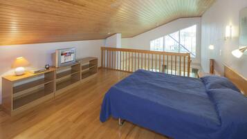 Studio, Sauna (34 m2) | 1 bedroom, iron/ironing board, bed sheets