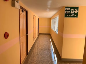 Hallway - A.A. Pattaya Golden Beach Hotel (Pattaya)