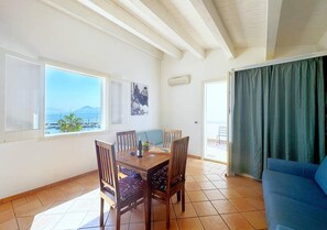 Living area - Solemar Sicilia   Casa Eos (Santa Flavia)