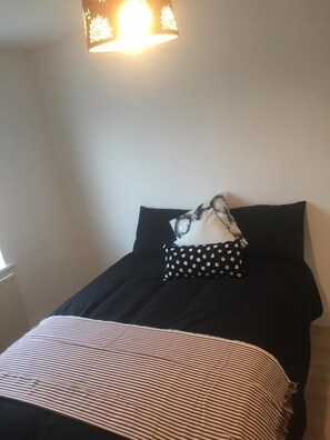 Deluxe-Zimmer | Schallisolierte Zimmer, kostenloses WLAN, Bettwäsche