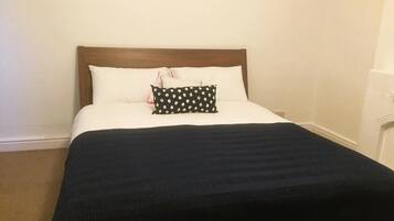 Deluxe Double Room | Soundproofing, free WiFi, bed sheets