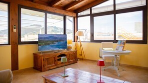 Interior - Solemar Sicilia   Casa Enza (Santa Flavia)