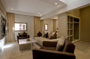 Studio, 1 Bedroom (Without Balcony) | Living room