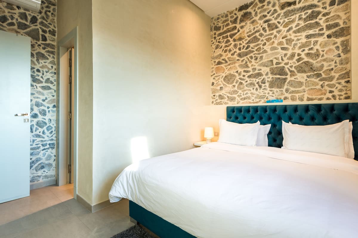 Superior Room (Without Balcony) | 1 bedroom, blackout drapes, soundproofing, iron/ironing board