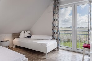 2 Schlafzimmer, Reisekinderbett, kostenloses WLAN
