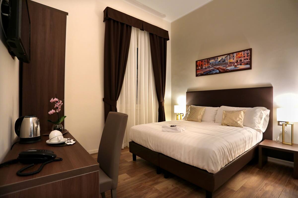 Superior Double or Twin Room, Non Smoking, City View | Premium bedding, down comforters, memory foam beds, minibar