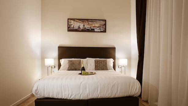 Unclassified image, 1 of 26, button - Elegant Rooms Roma - Guest House (Rome)