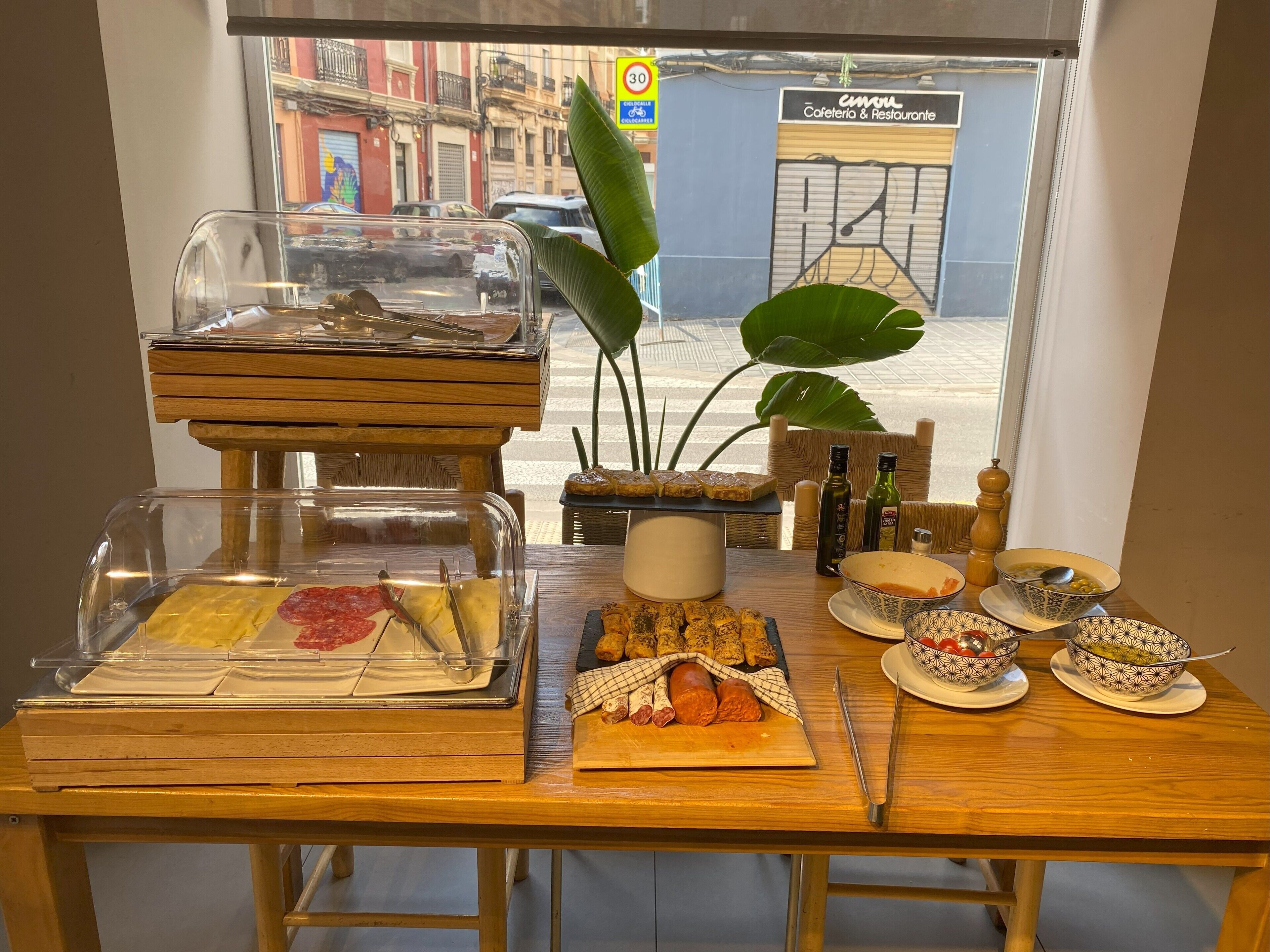 breakfast, lunch, dinner served; mediterranean cuisine