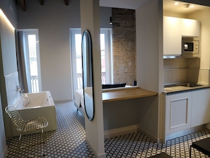 Suite, bain Ă remous