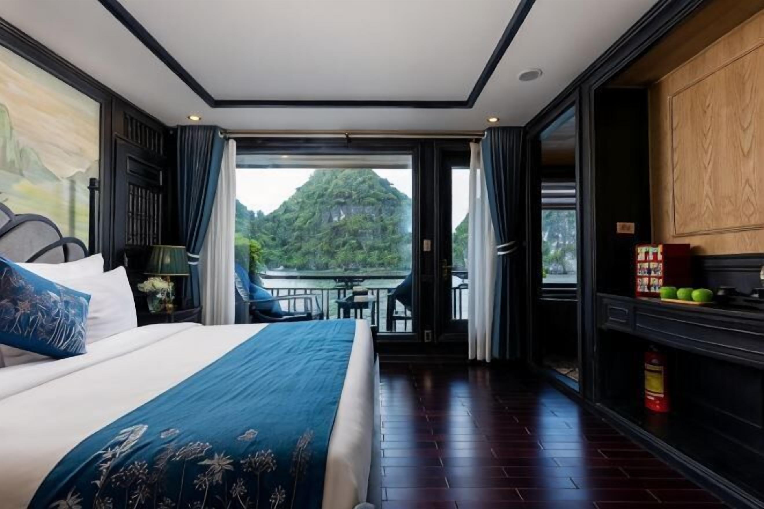 Minibar, in-room safe, desk, blackout curtains