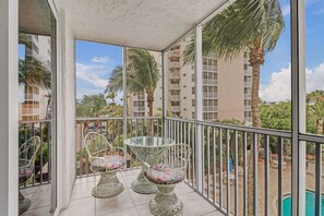 Imagen sin descripción, 4 de 36, botón