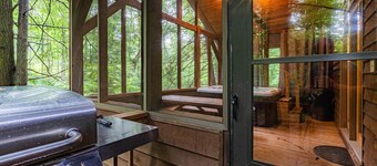 Romantic Cabin 1 with Hot Tub on Screened porch next to National Park