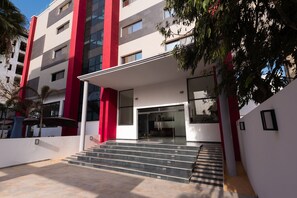 Front of property - Hotel L'adresse (Dakar)