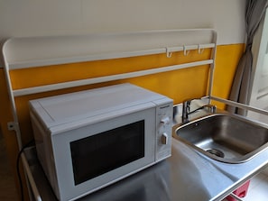 Mini-fridge, stovetop, griddle
