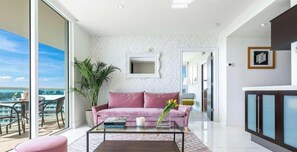 TV, offices - MVR-Stop Searching-This Stay Has It All (Miami)