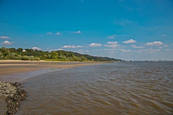 In Strandnähe, Liegestühle
