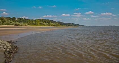 Apartment * Galloway * in OLD LAND