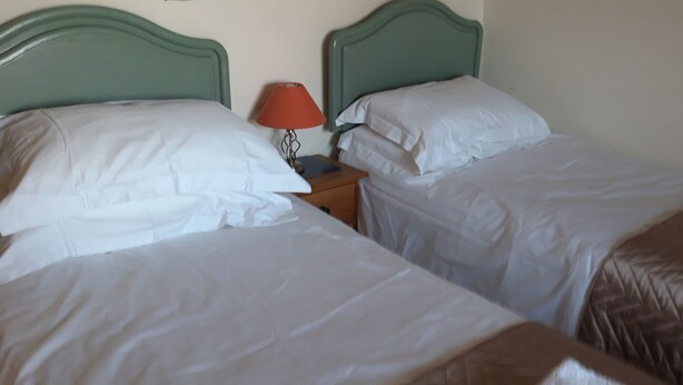Deluxe Double or Twin Room - Solent Gate Bed and Breakfast (Lee-on-the-Solent)