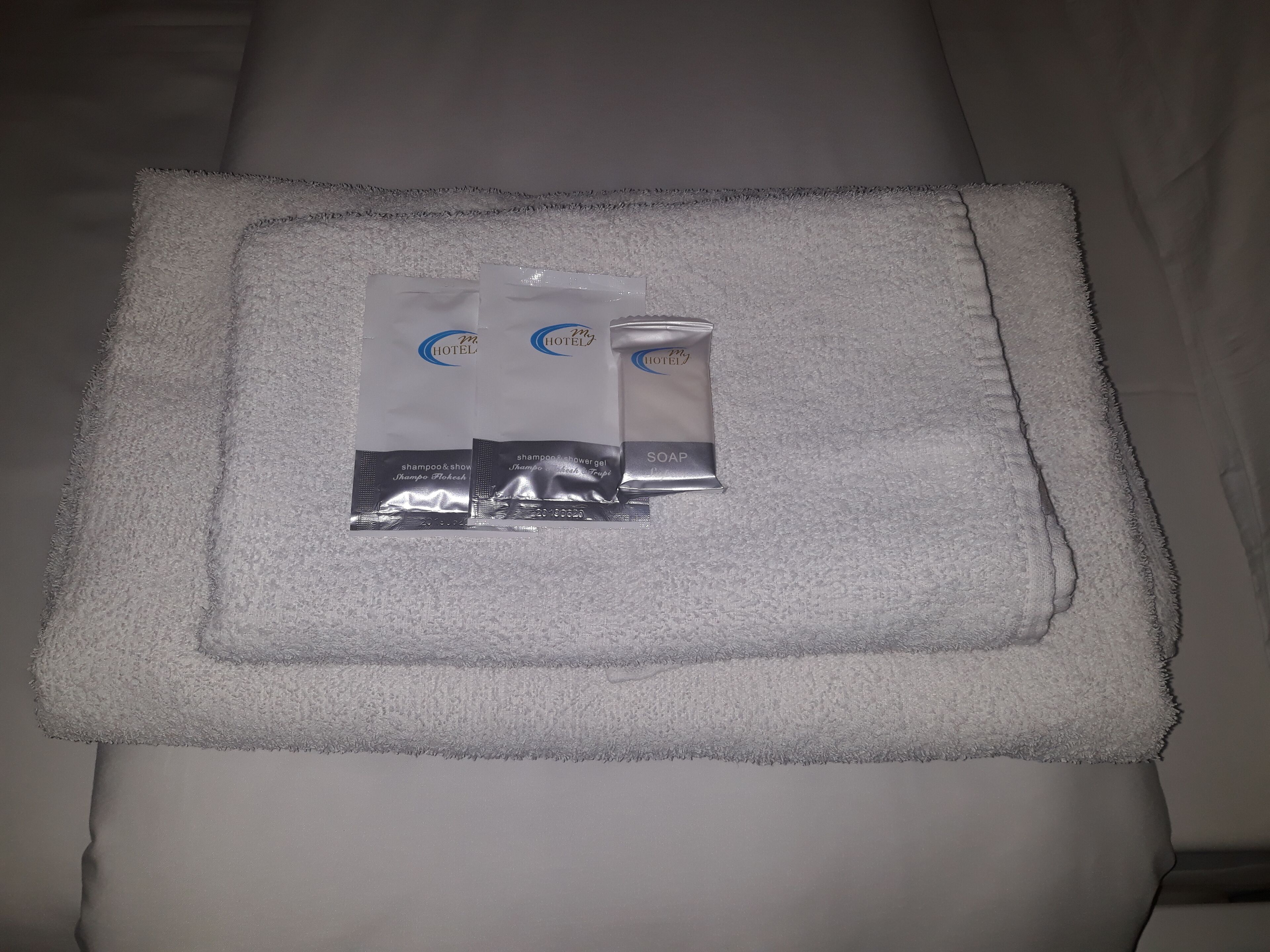 Double Room | Individually decorated, individually furnished, blackout curtains