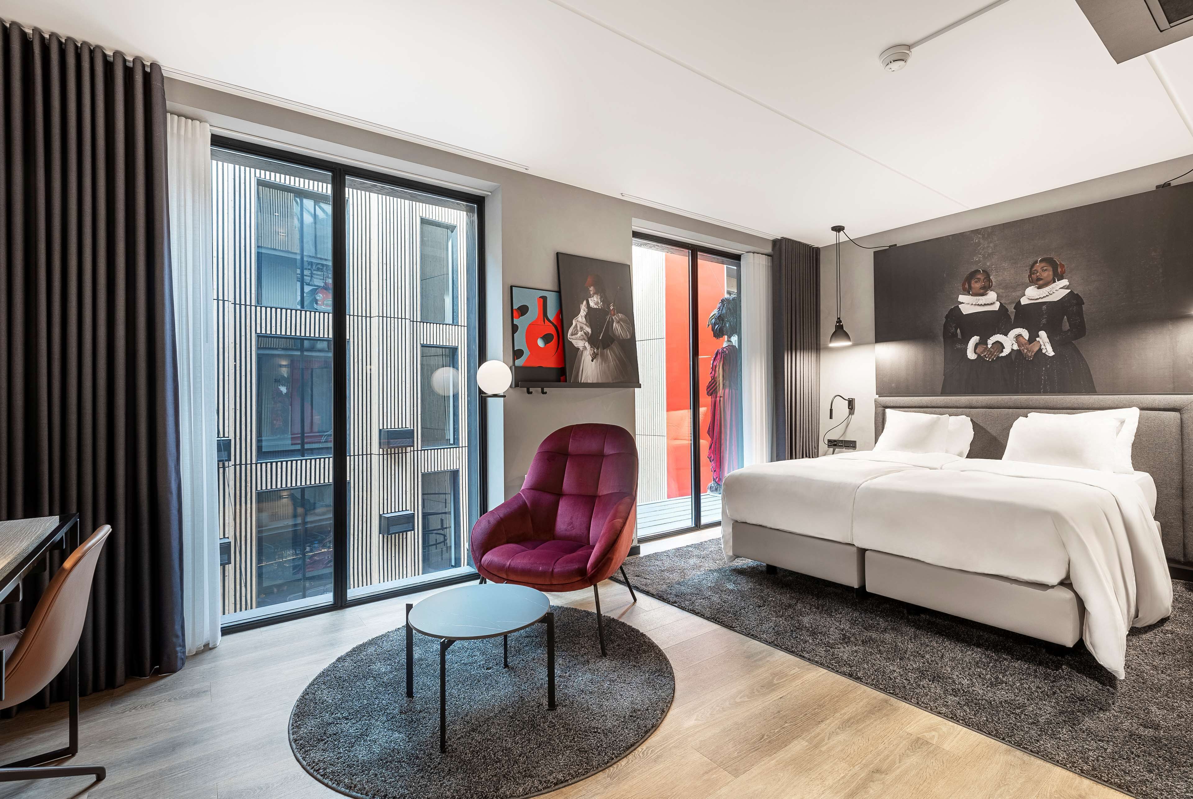 Chambre Standard Double ou avec lits jumeaux | Literie hypoallergénique, coffres-forts dans les chambres, bureau