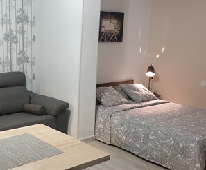 1 bedroom, iron/ironing board, free WiFi, bed sheets